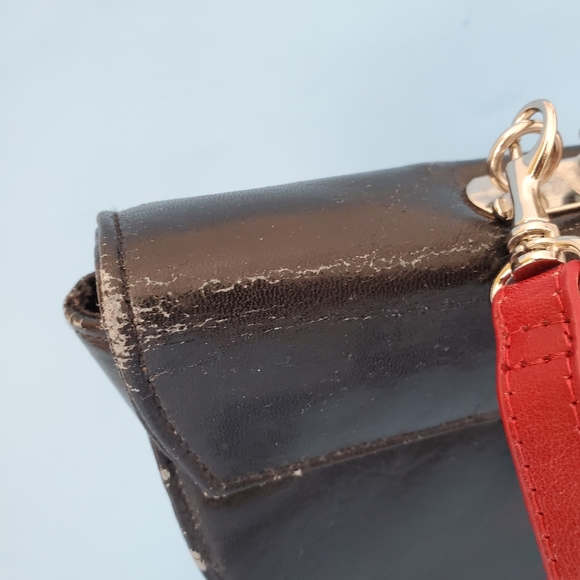 Vintage black purse with mirror and wire handle - Picture 13 of 13